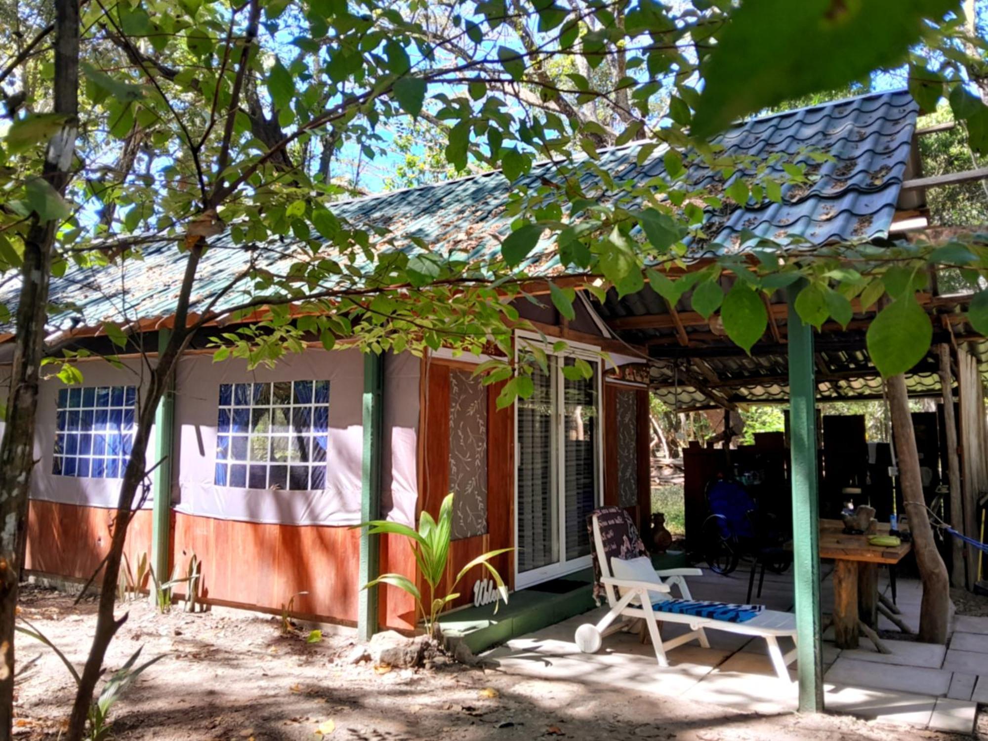 Fully Furnished Family Jungle Tent, Latino Glamping 帕克拉 外观 照片
